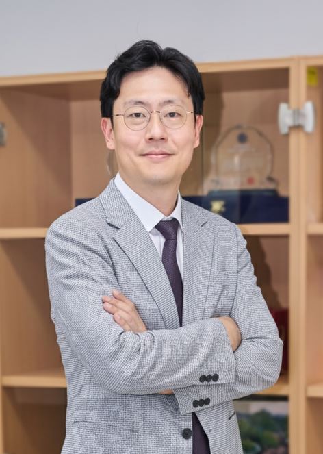 연세대학교 미래교육원 원장 오석영